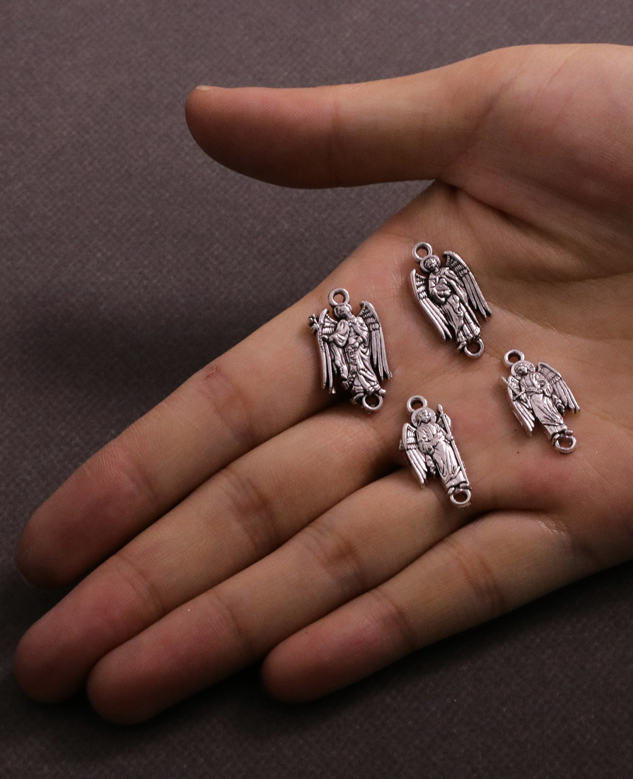 4 szt. Medal archanioła ochron – Jewelry Making Michaels recenzja i cena